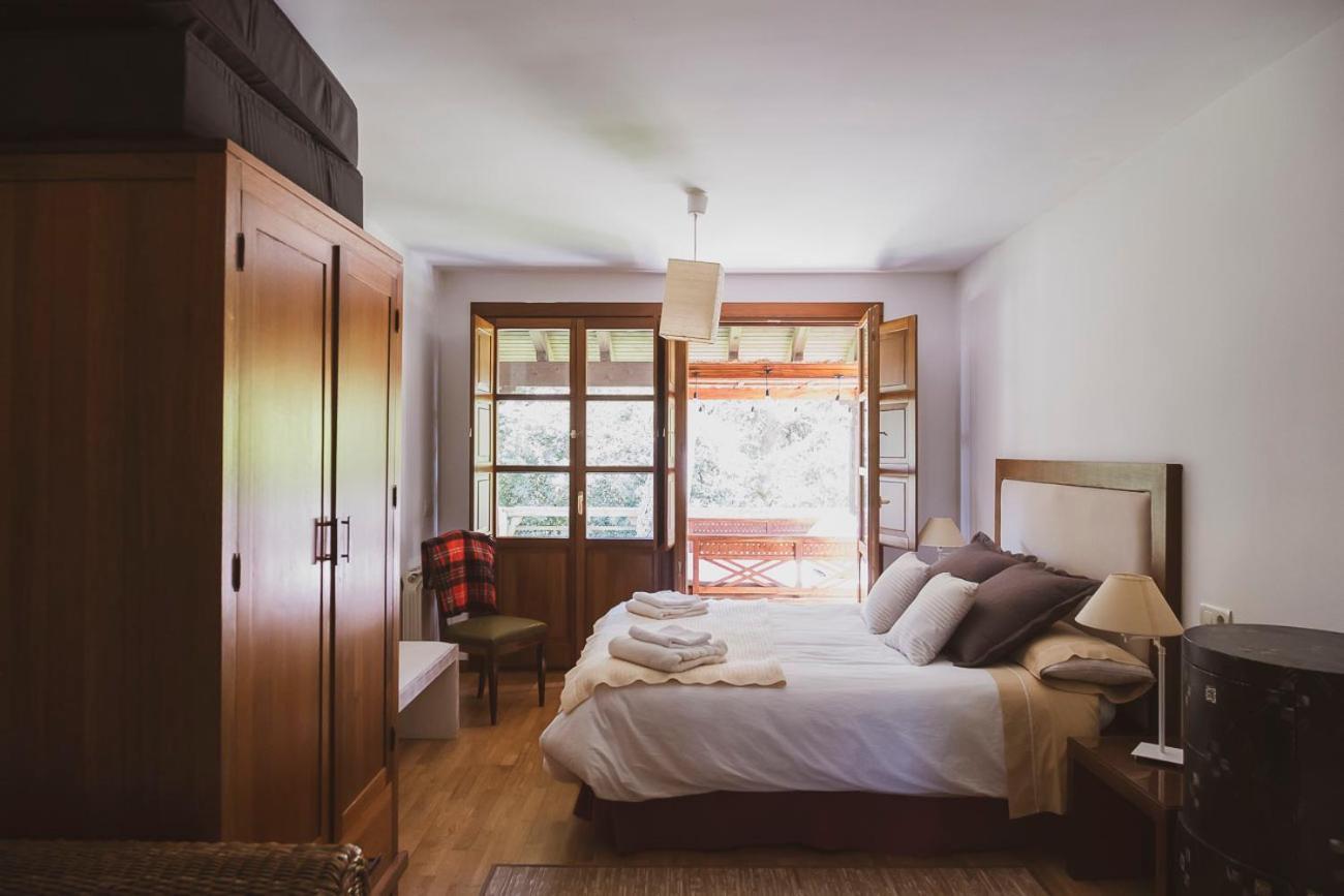 Casa Rural En Plena Naturaleza, Playa, Senderismo Villahormes エクステリア 写真